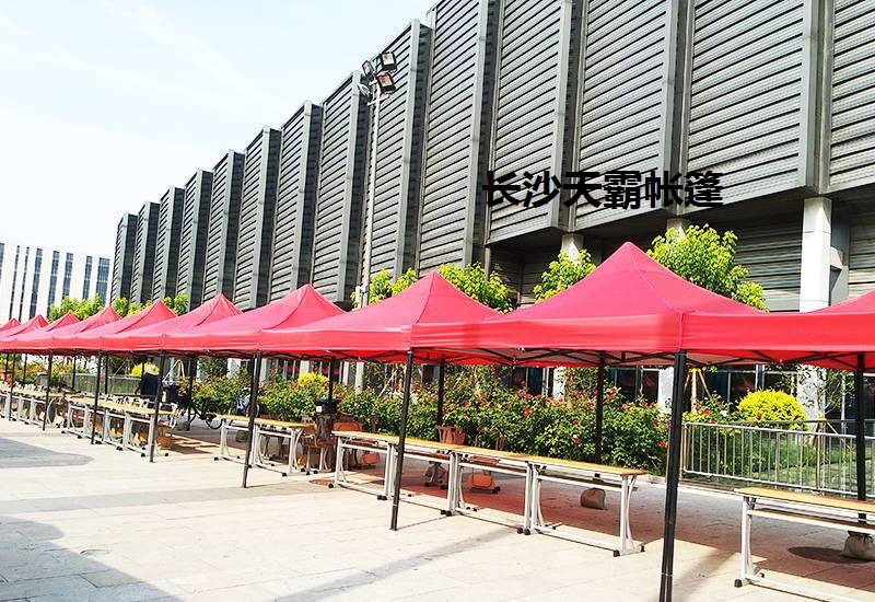 天霸折疊帳篷租賃，價(jià)格便宜數(shù)量多